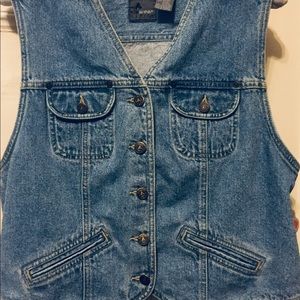 Liz Wear Women’s Denim Vintage Vest Blue Jean PL